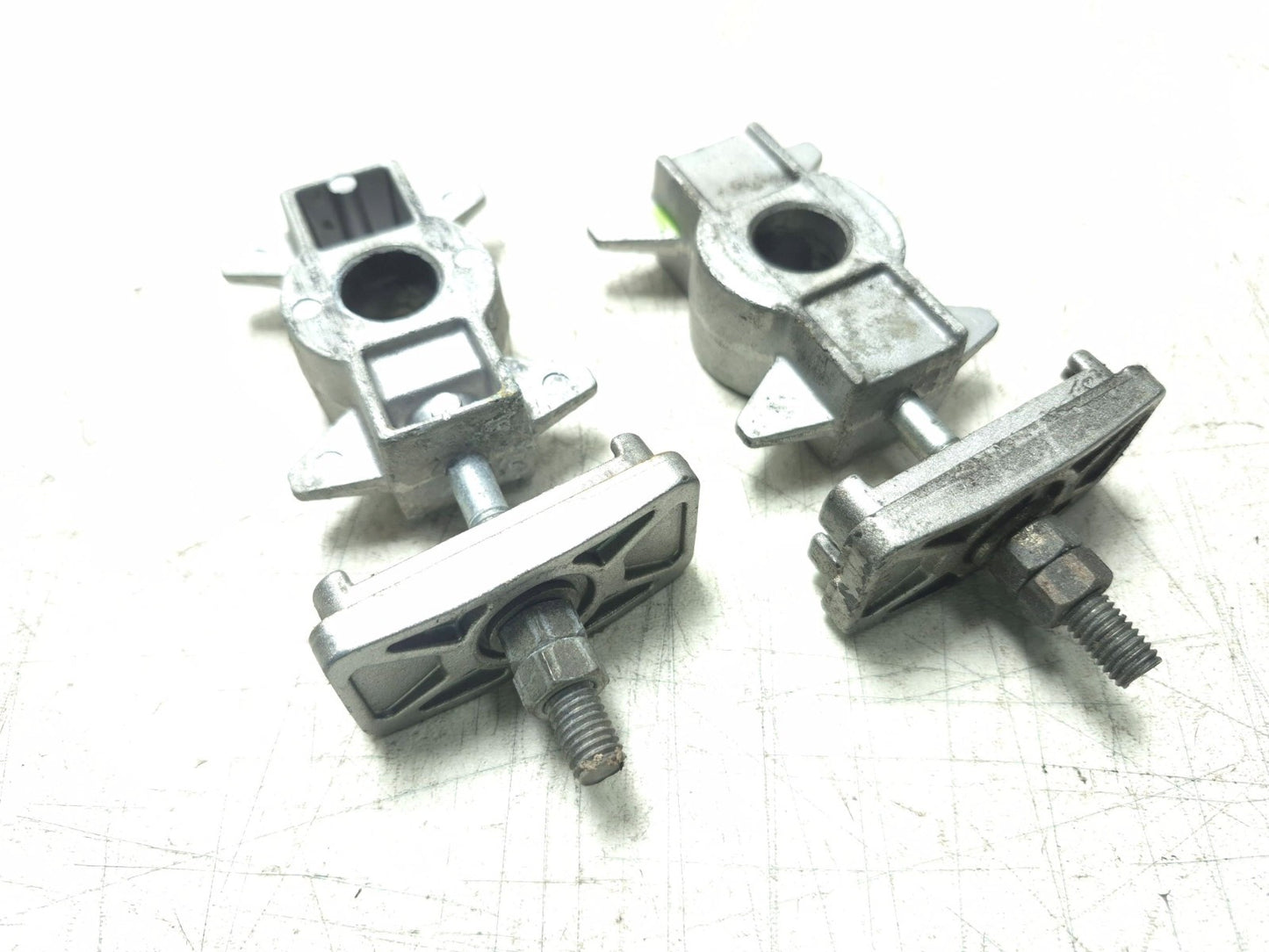 2009 Yamaha Fz6r Chain Adjuster 2pcs OEM