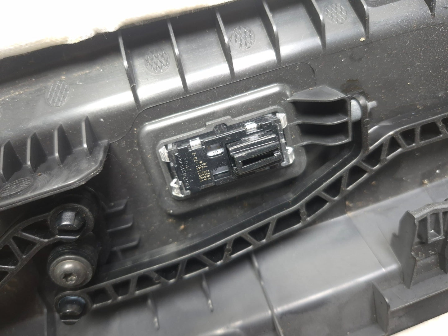 2019 Tesla Model 3 Dashboard Storage Glove Box OEM