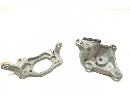 2018 Nissan Altima Front Engine Mount Bracket Left & Right Pair OEM