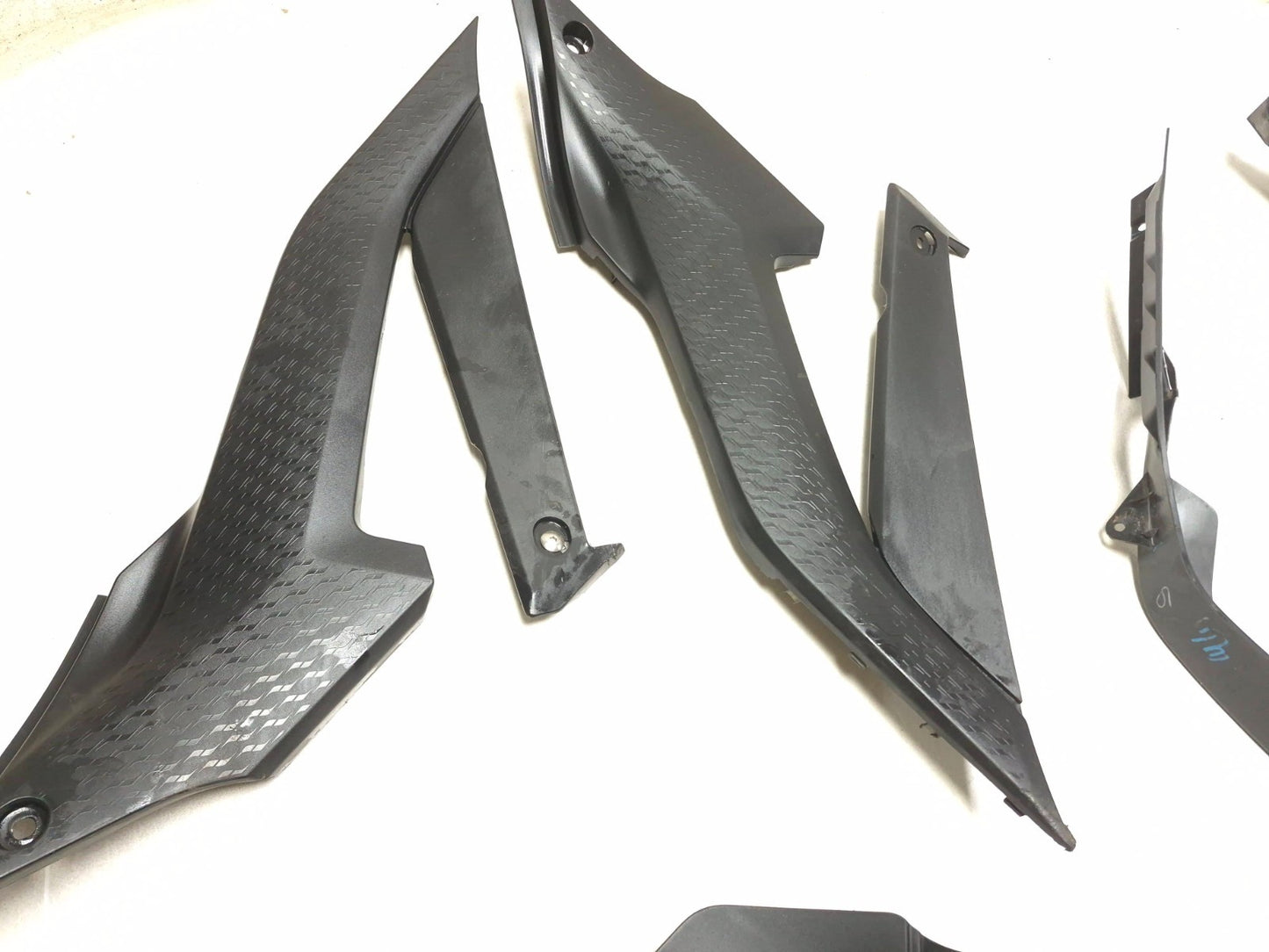 2024 Yamaha R3 Yzfr3 Side Fairing Inner Cover Trim Left & Right 6 Pcs OEM