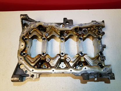 2016 Mazda 3 2.0l Engine Crankshaft Lower Block Housing OEM