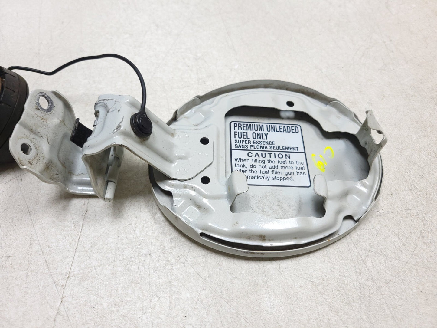 13 - 16 Scion Fr-s Frs Fuel Tank Door Lid W/ Gas Cap OEM