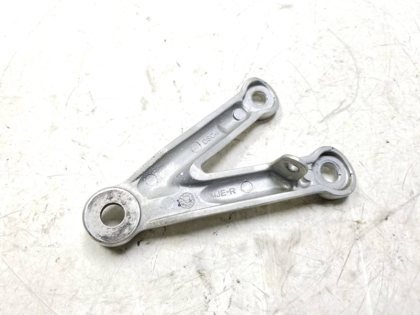 2014 - 2018 Honda Cbr650f Engine Motor Mount Stay Bracket Right OEM