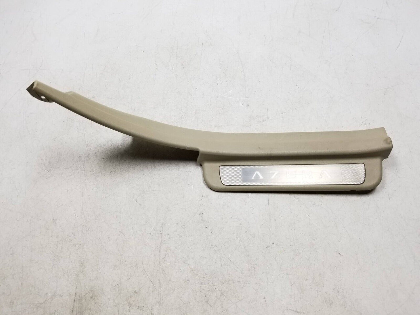 06 - 10 Hyundai Azera Rear Door Sill Scuff Plate Trim Panel Left & Right OEM