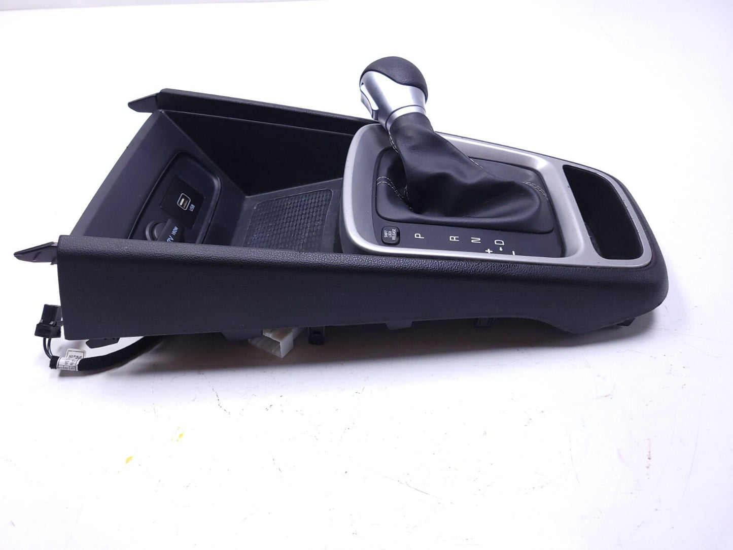 2020 Hyundai Venue Shifter Lever Cover W/ Boot & Knob OEM