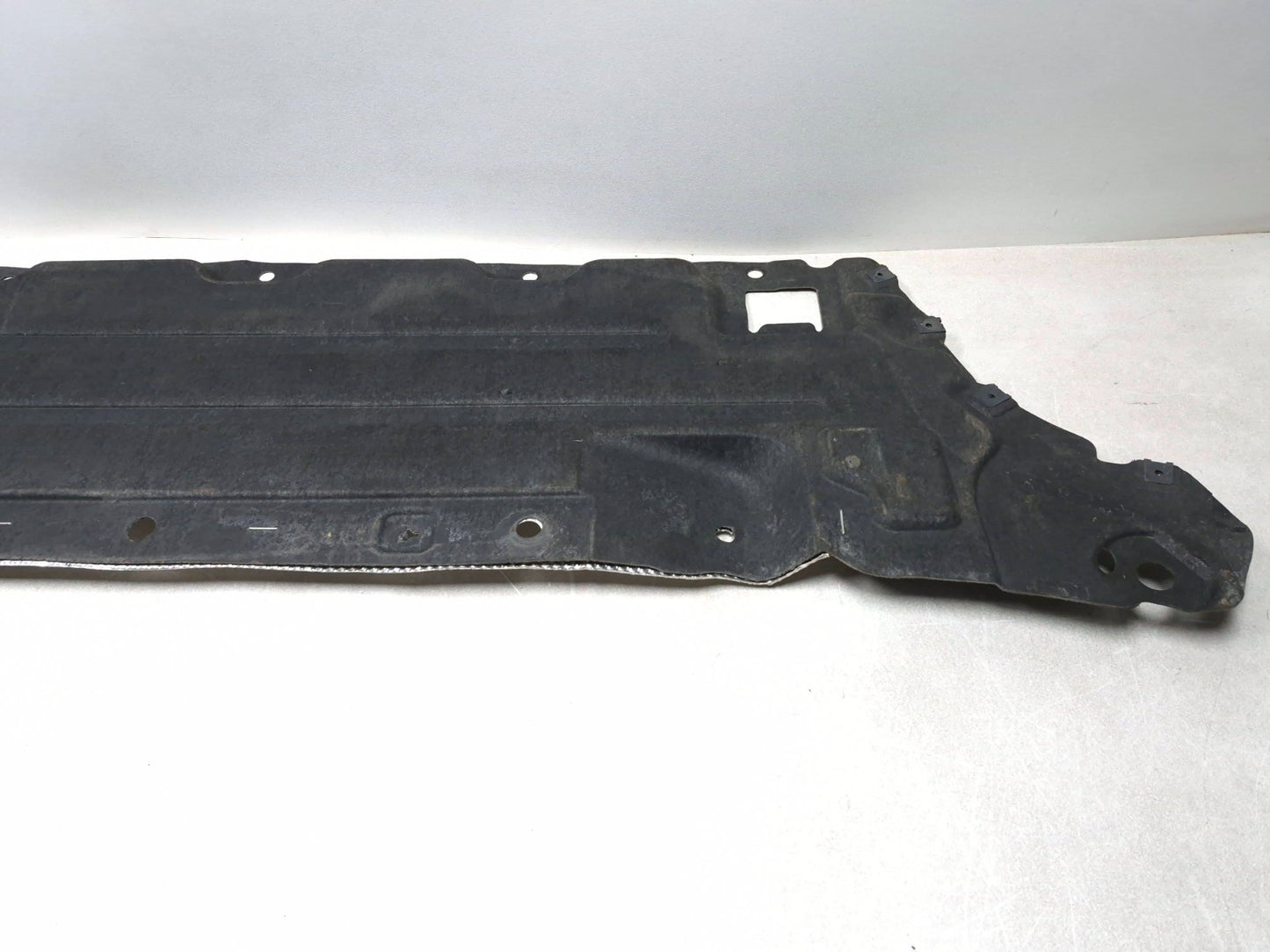 2018 Alfa Romeo Stelvio Underbody Splash Guard Right Passenger Side OEM ✅