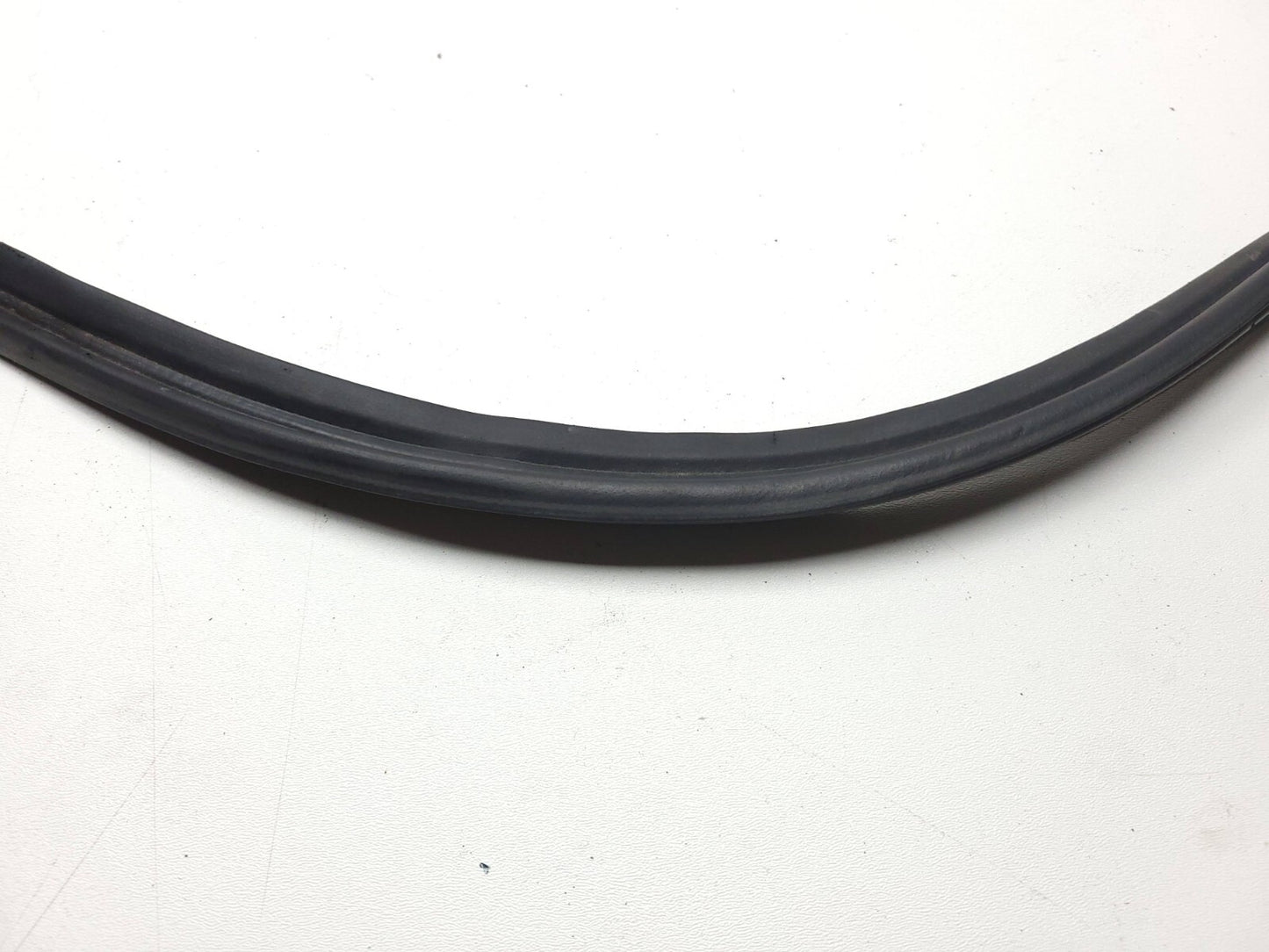 2007 - 2015 Mazda Cx-9 Tailgate Hatch Weatherstrip Seal OEM