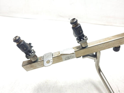 10-14 Chevrolet Suburban Fuel Rail W/ Injectors 5.3l OEM