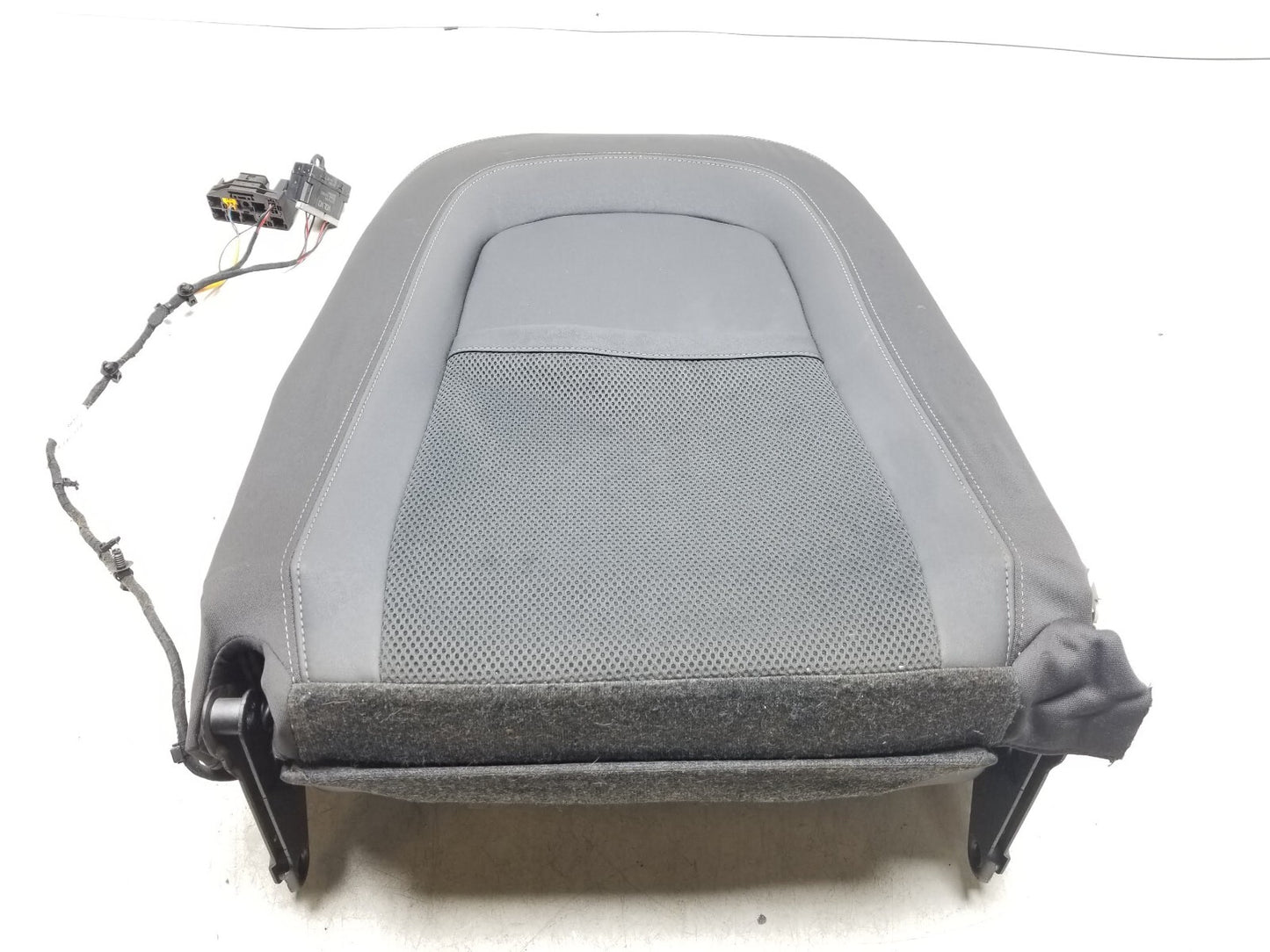 2007 Volvo S40 Upper Seat Cushion Front Passenger Side Right OEM