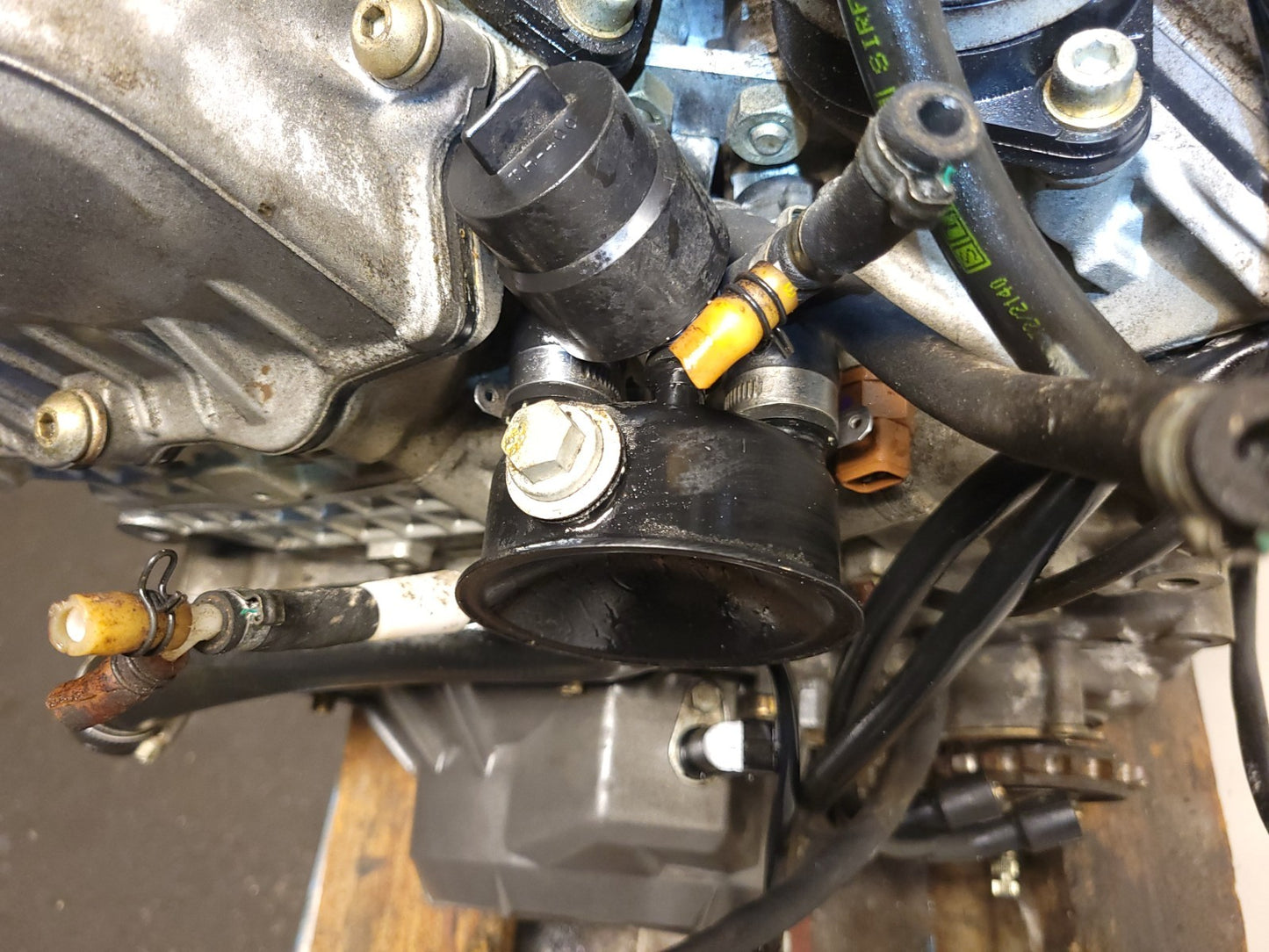 2002 Aprilia Rst1000 Futura 1000 Engine Motor  4,743 Miles ✅