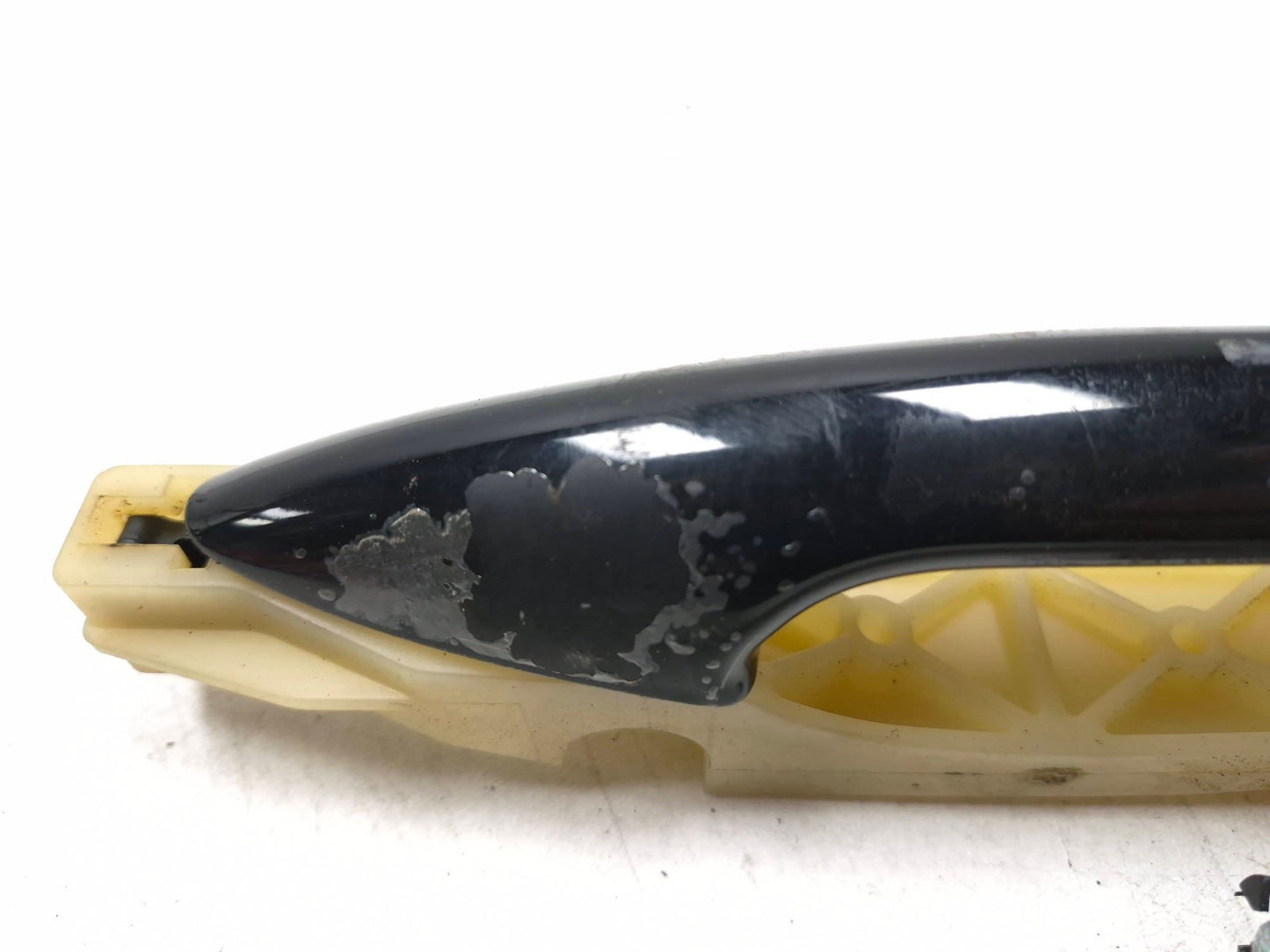 2014 Hyundai Accent Passenger Right Front Exterior Door Handle OEM