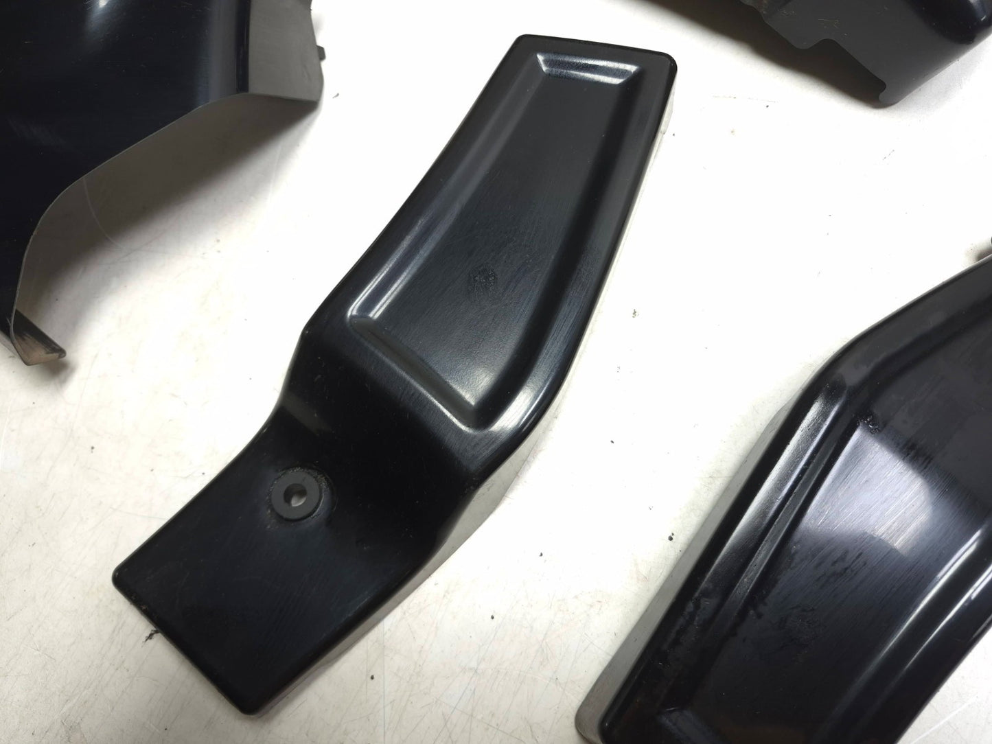 2004 Suzuki Intruder Volusia Vl800 Side Frame Cover Left & Right 4 Pcs OEM