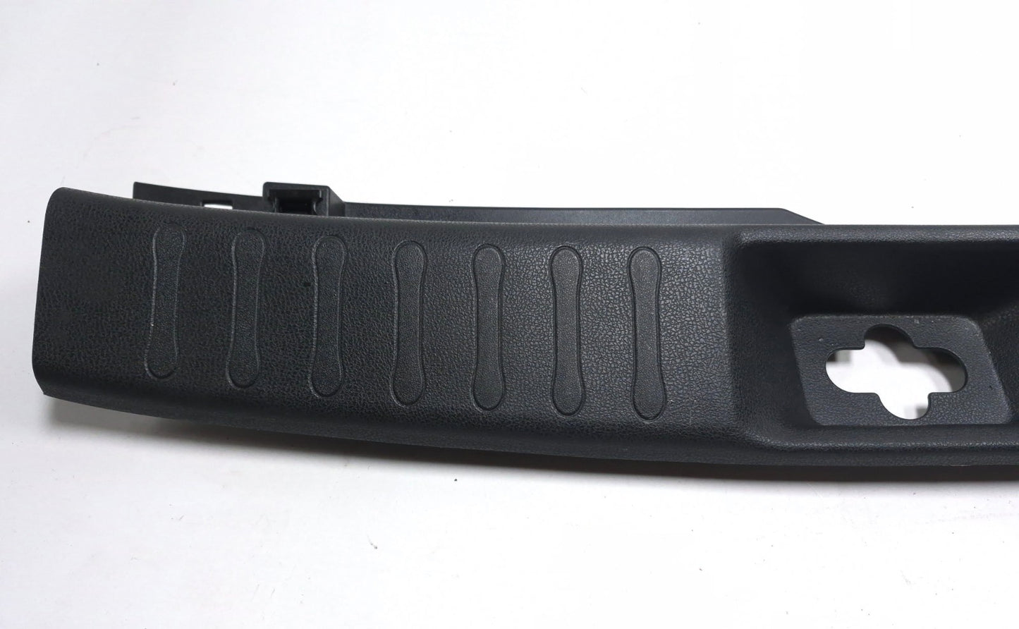 2015 Nissan Juke Rear Trunk Liftgate Sill Scuff Plate Cover OEM