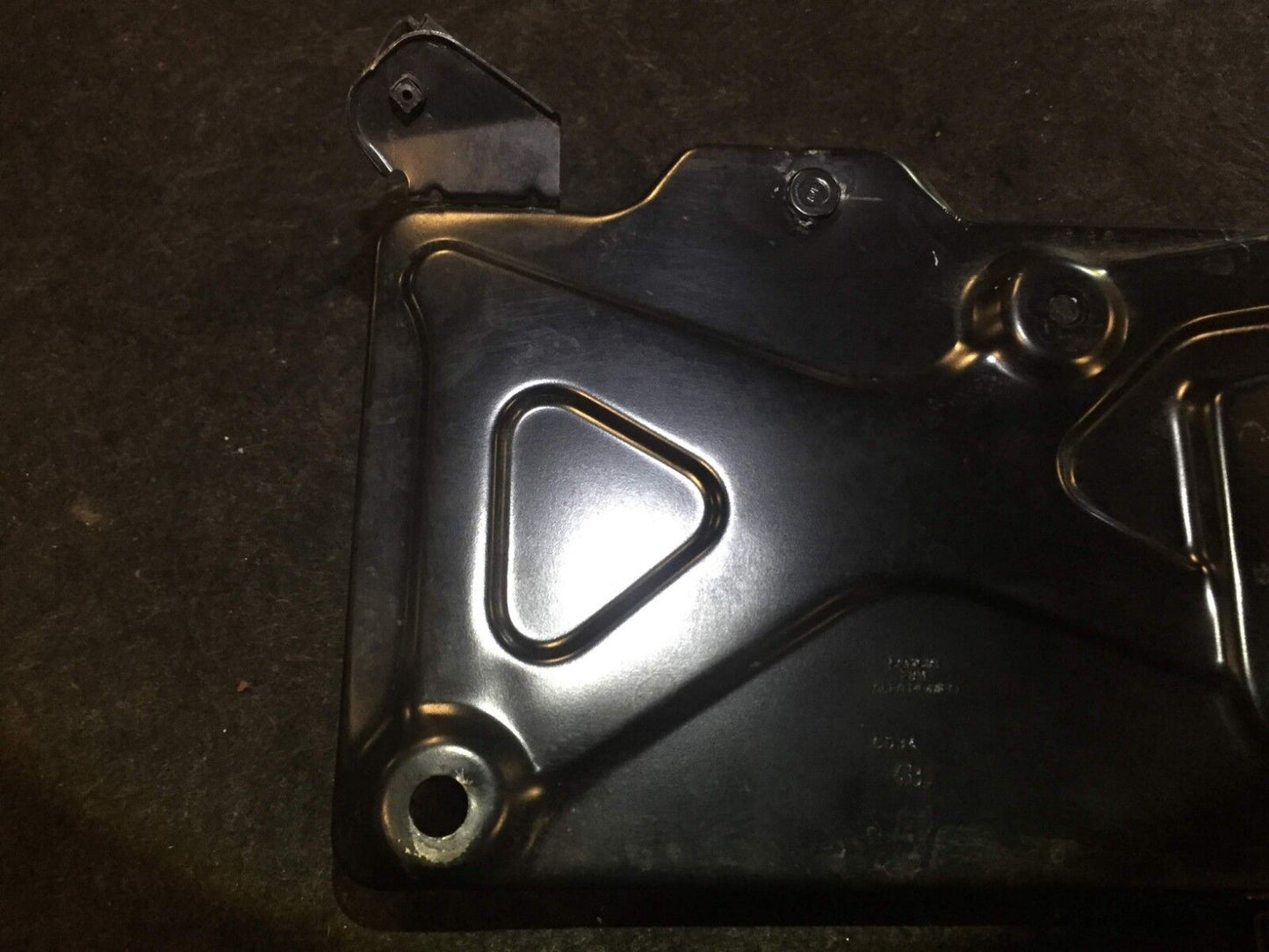 14-17 Fiat 500l Battery Tray Holder Plate Only OEM
