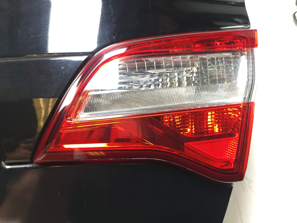 2015 - 2019 Subaru Legacy Trunk Lid Oem. Local Pick Up Only