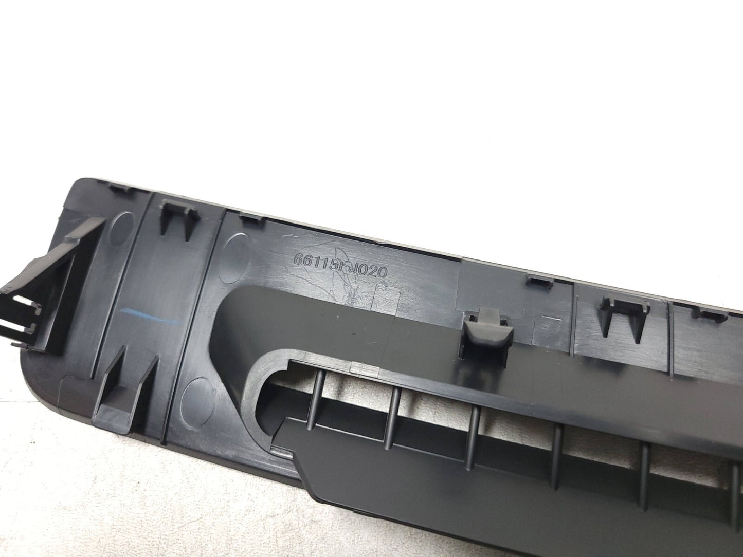 12-15 Subaru Impreza Dash Upper Defroster Air Vent OEM Sedan