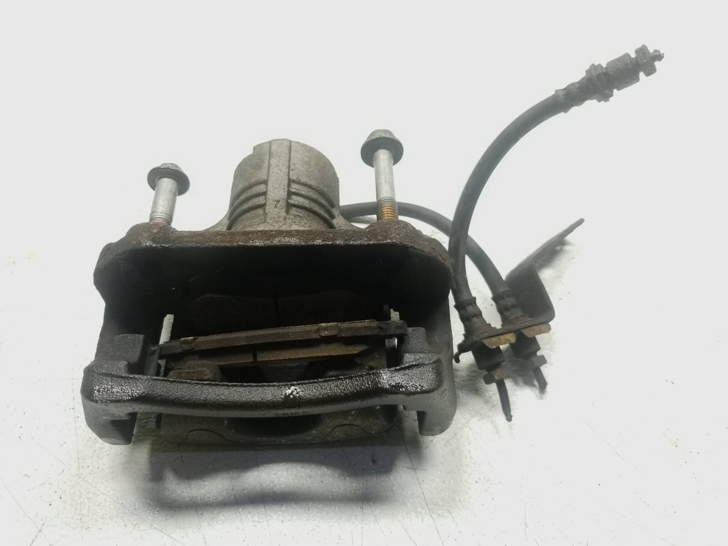 2011 Cadillac CTS Rear Brake Caliper 2pcs OEM