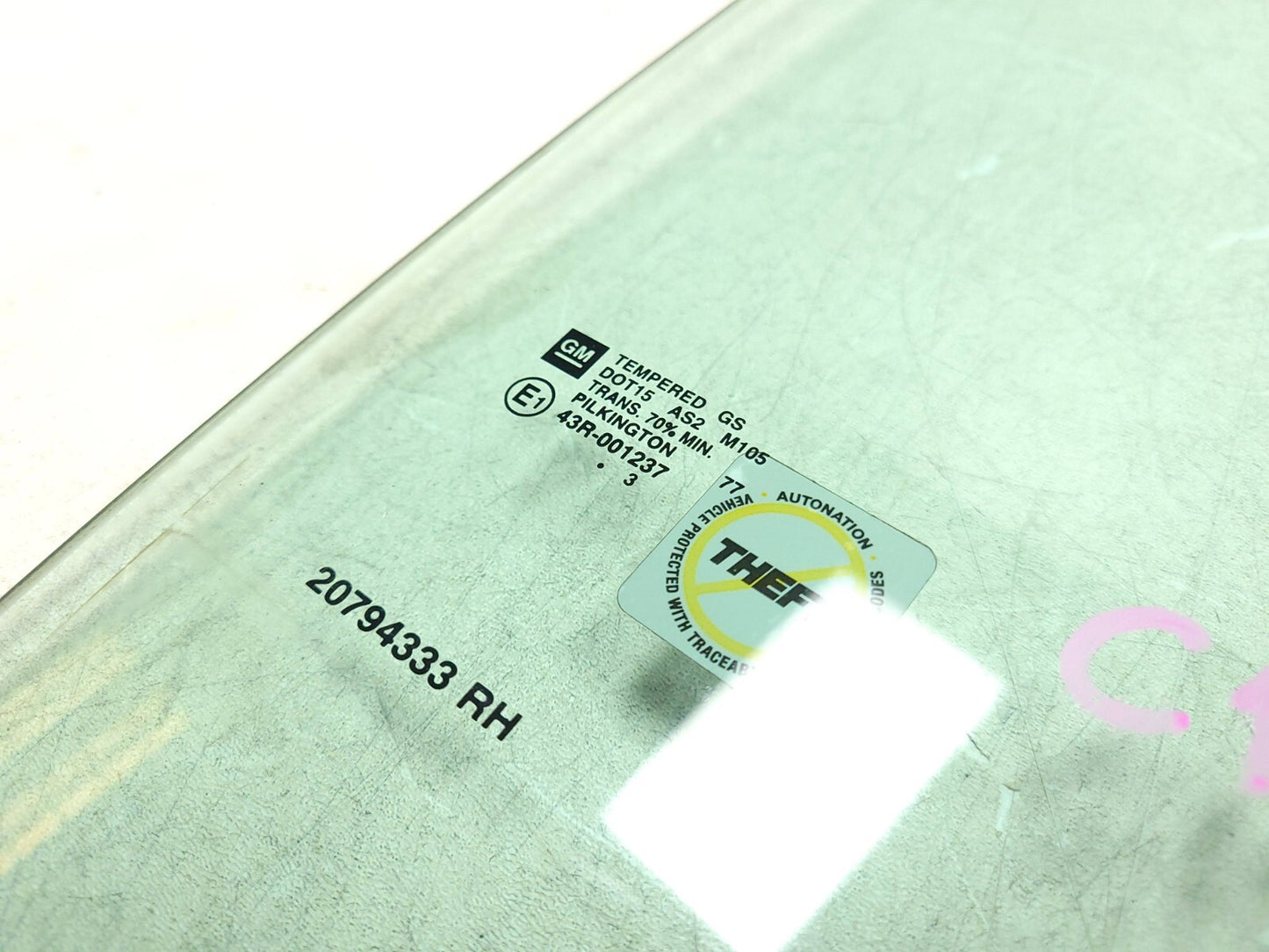 2010 - 2014 Chevrolet Suburban Door Window Glass Front Passenger Side Right OEM