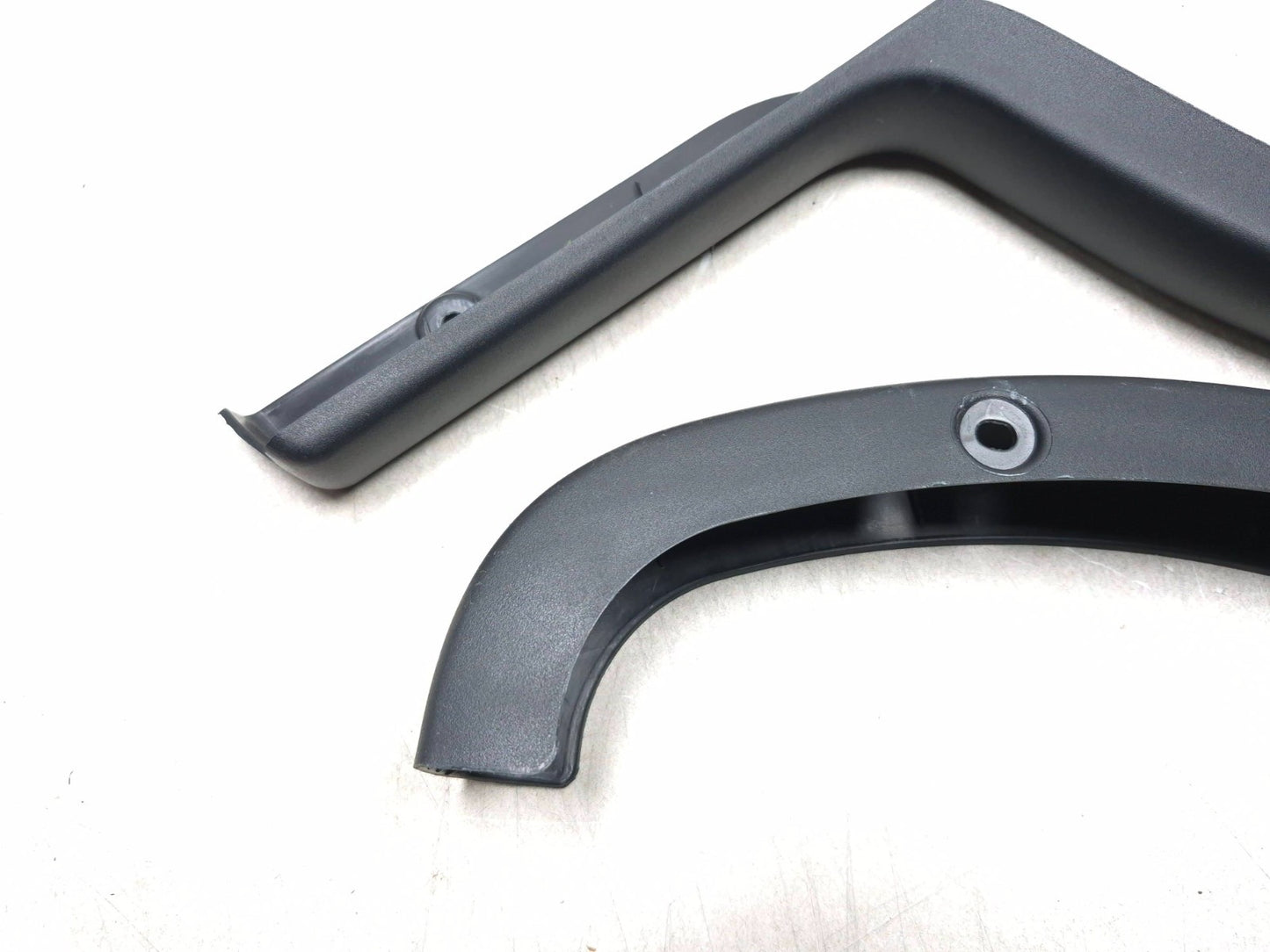 2018 Chrysler 300 Trunk Hinge Cover Trim Left & Right OEM