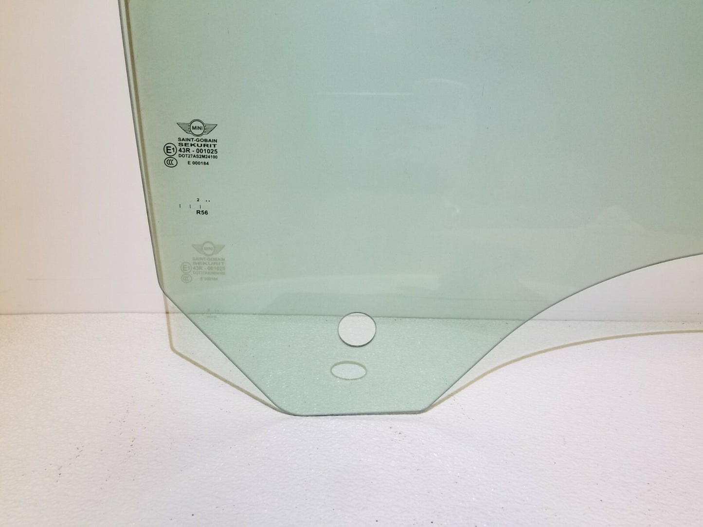 2013 Mini Cooper Front Door Window Glass Passenger Side OEM