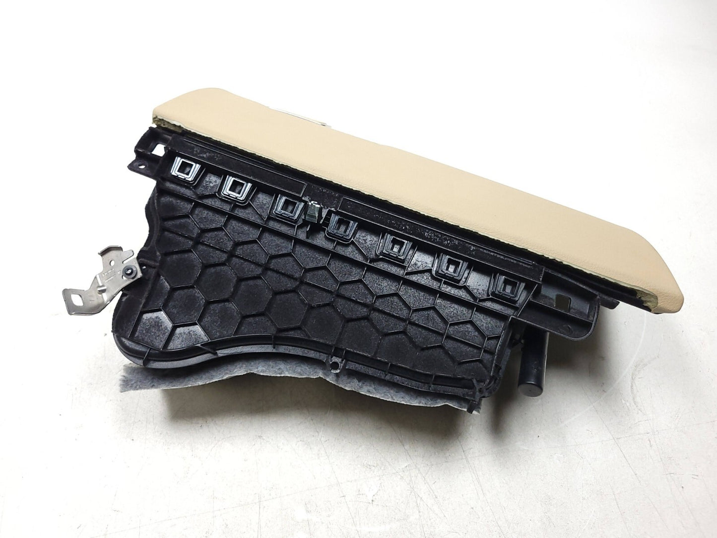 12-18 BMW 330xi F30 Glove Box OEM