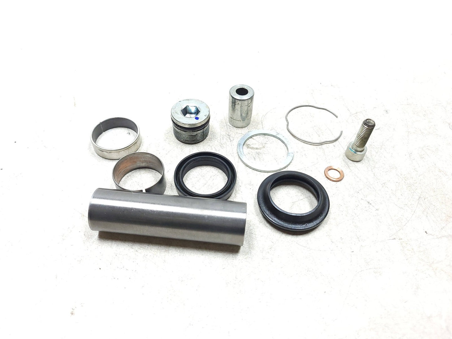 14 - 20 Harley Xg750 Street 750 Front Left Fork Case Tube Lower OEM