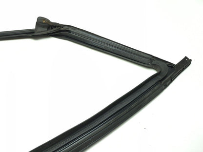 2018 Tesla Model 3 Front Door Seal & Belt Molding Driver Side Lh 3pcs OEM