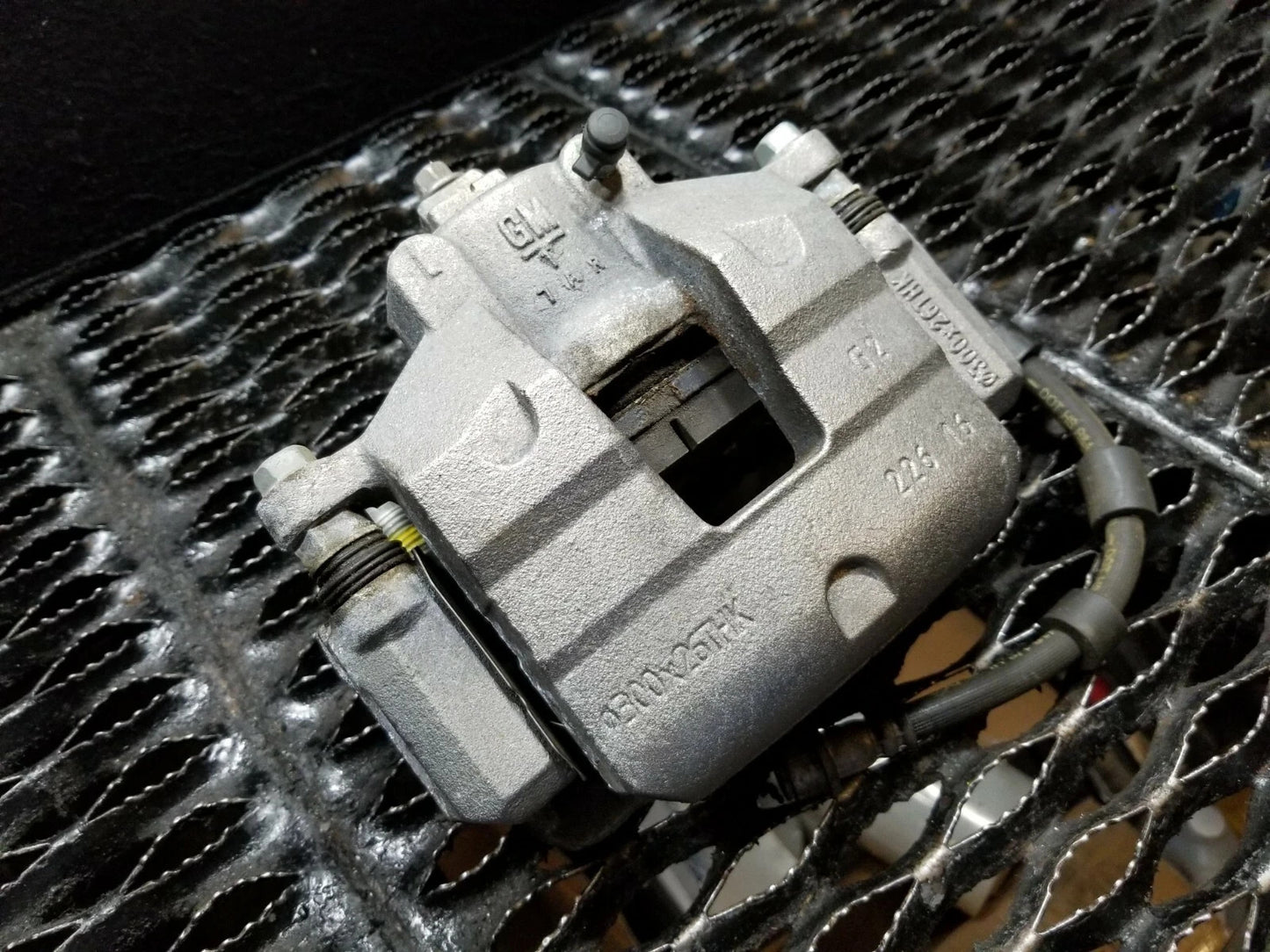 2017 Chevrolet Malibu Front Brake Caliper Driver Side Left OEM