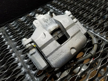 2017 Chevrolet Malibu Front Brake Caliper Driver Side Left OEM