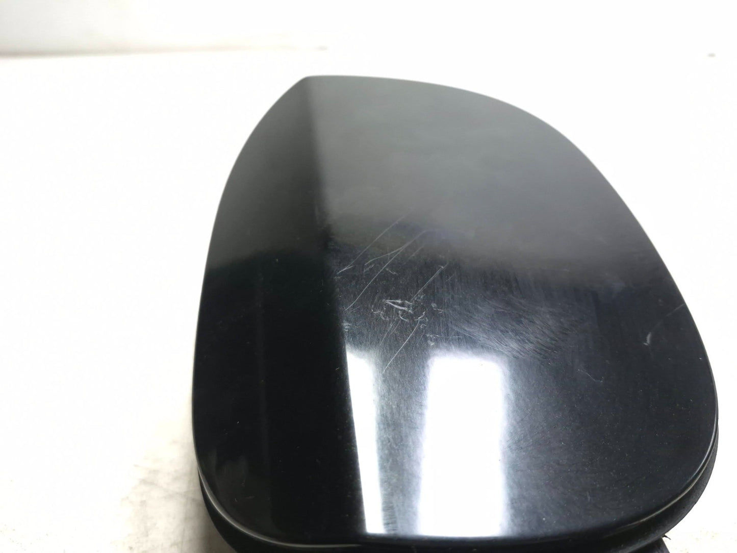 2013 Hyundai Genesis Fuel Tank Door Lid Filler Cap OEM