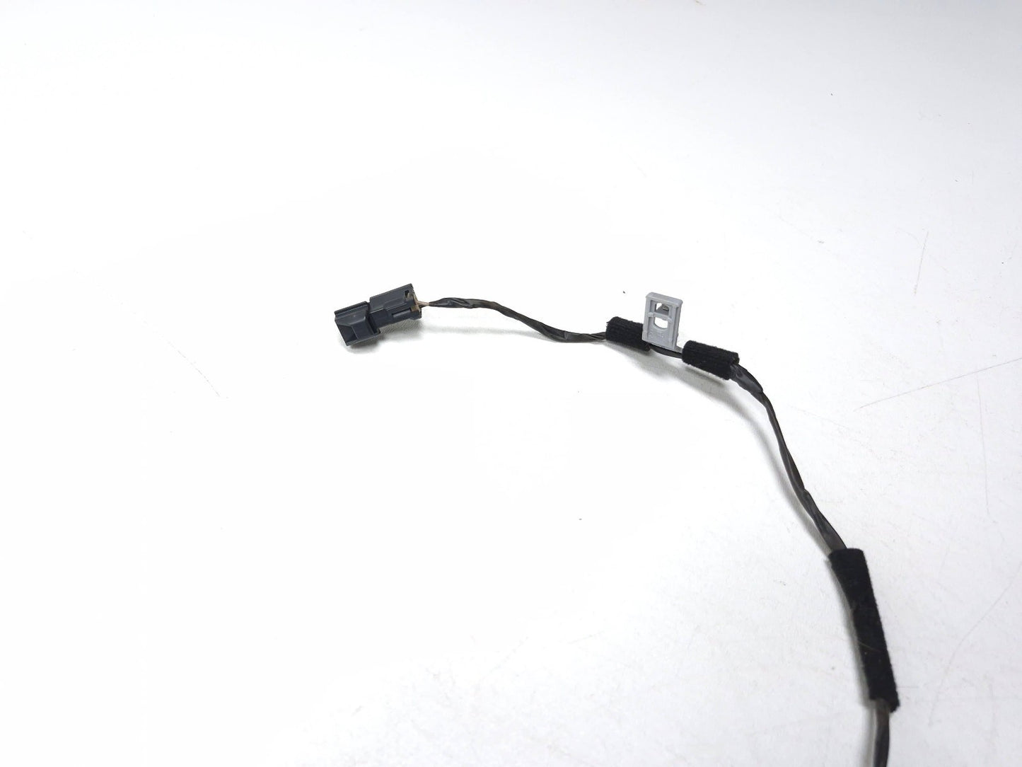 2014 Hyundai Accent Front Driver Left Door Wiring Harness OEM