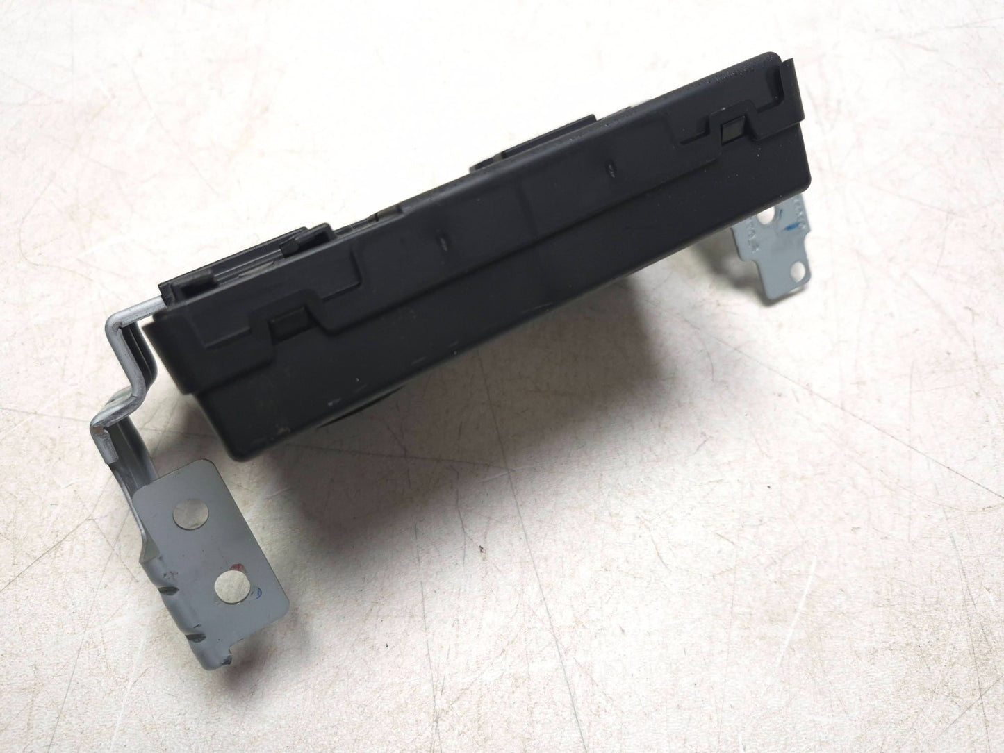 2013 Hyundai Genesis Bcm Body Control Module 95400-2m850 OEM