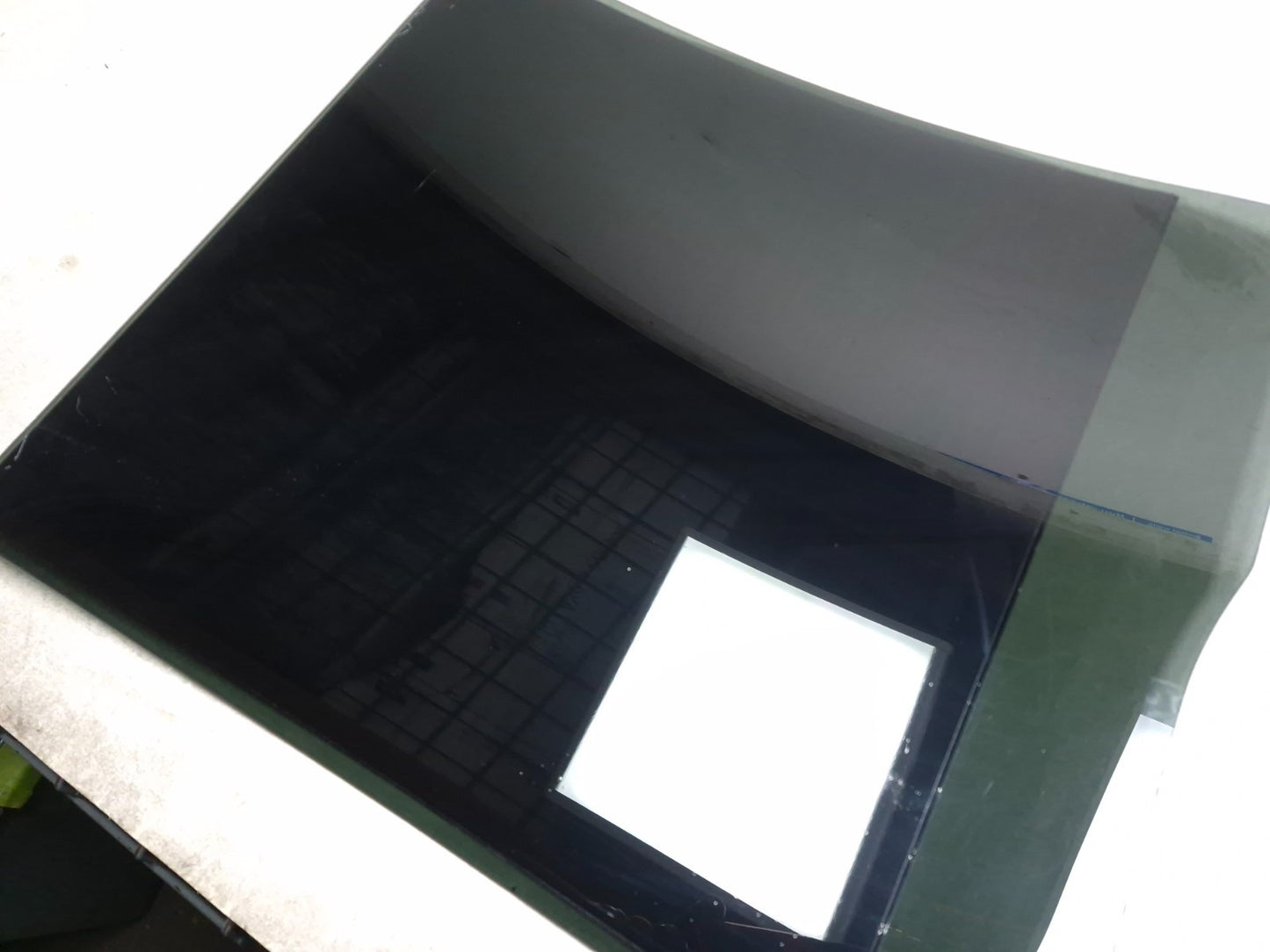 2008 Lincoln Navigator Rear Door Window Glass Driver Side Left OEM