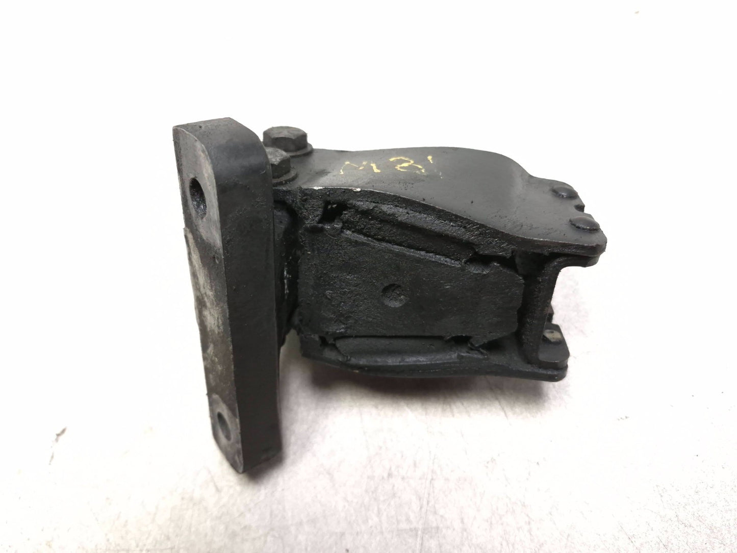 2003 Harley-davidson Dyna Fxdl  Anniversary Engine Vibration Mount Bracket OEM