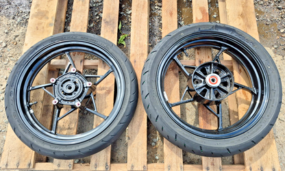 2023 Kawasaki Z400 Er400d Wheel Rim & Tire Front & Rear ** Straight ** OEM