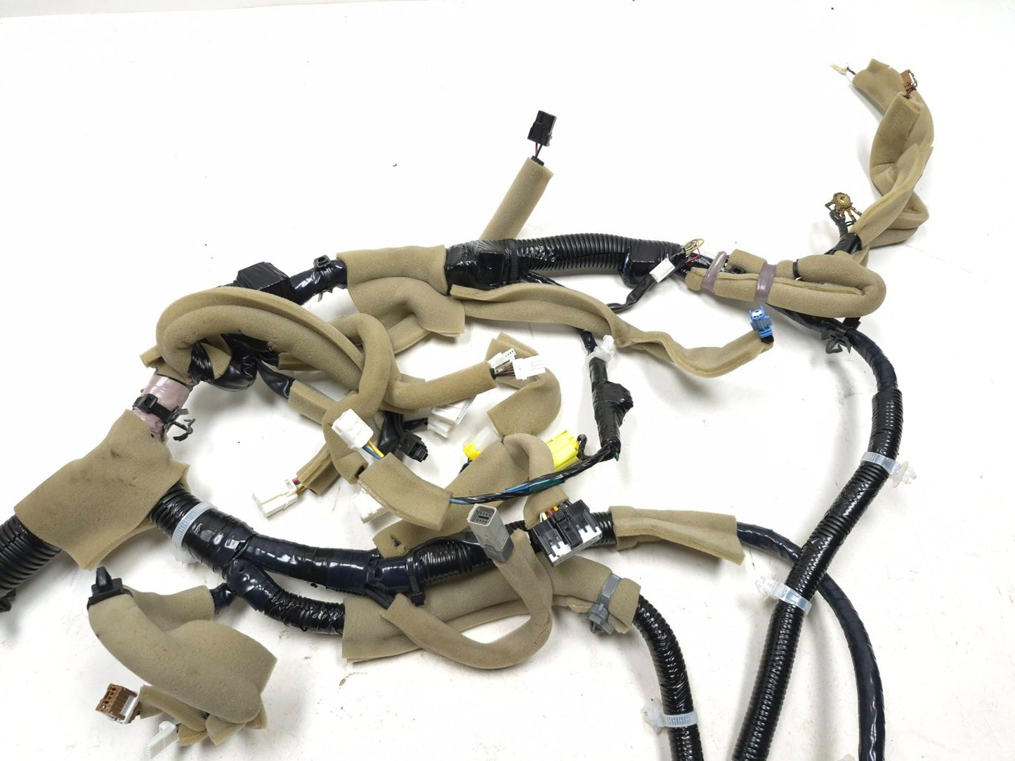 2015 Nissan Juke Dashboard Instrument Panel Wiring Harness OEM