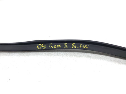 09-14 Hyundai Genesis Door Weatherstrip Seal Front Passenger Side Righ OEM Sedan