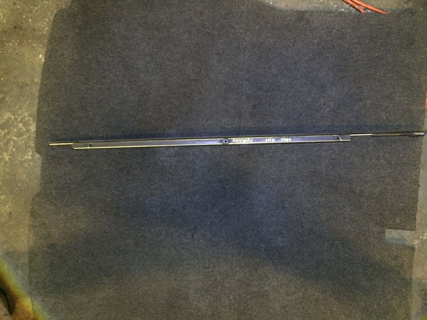 08 09 10 Honda Odyssey Rear Right Pass Sliding Door Chrome Molding.length 39.25"