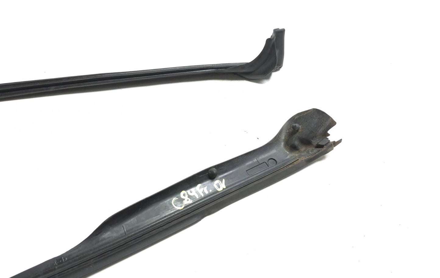 2011 Mercedes S400 W221 Front Left Driver Door Weatherstrip Seal 4pcs OEM