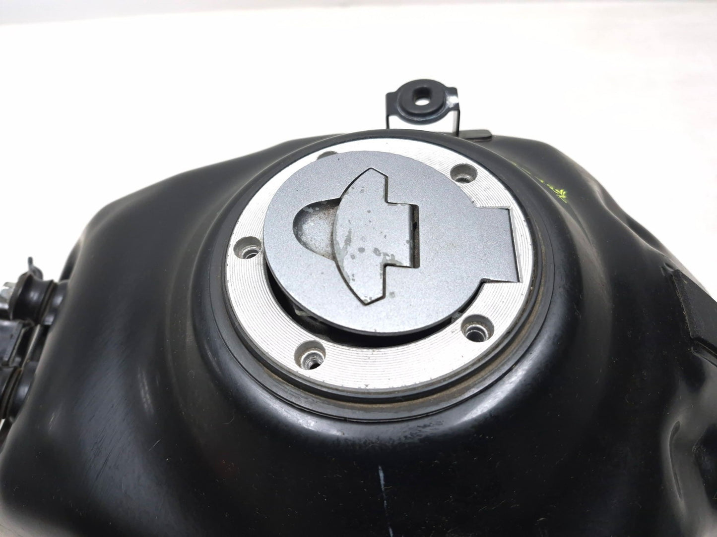2015 Yamaha Yzfr3 Yzf-r3 Fuel Tank * No Key* OEM