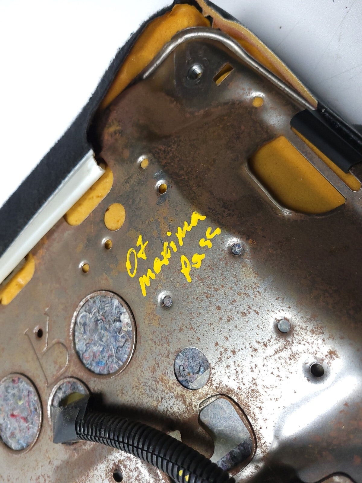 2004 - 2008 Nissan Maxima Front Seat Cushion Bottom Lower Passenger Right OEM