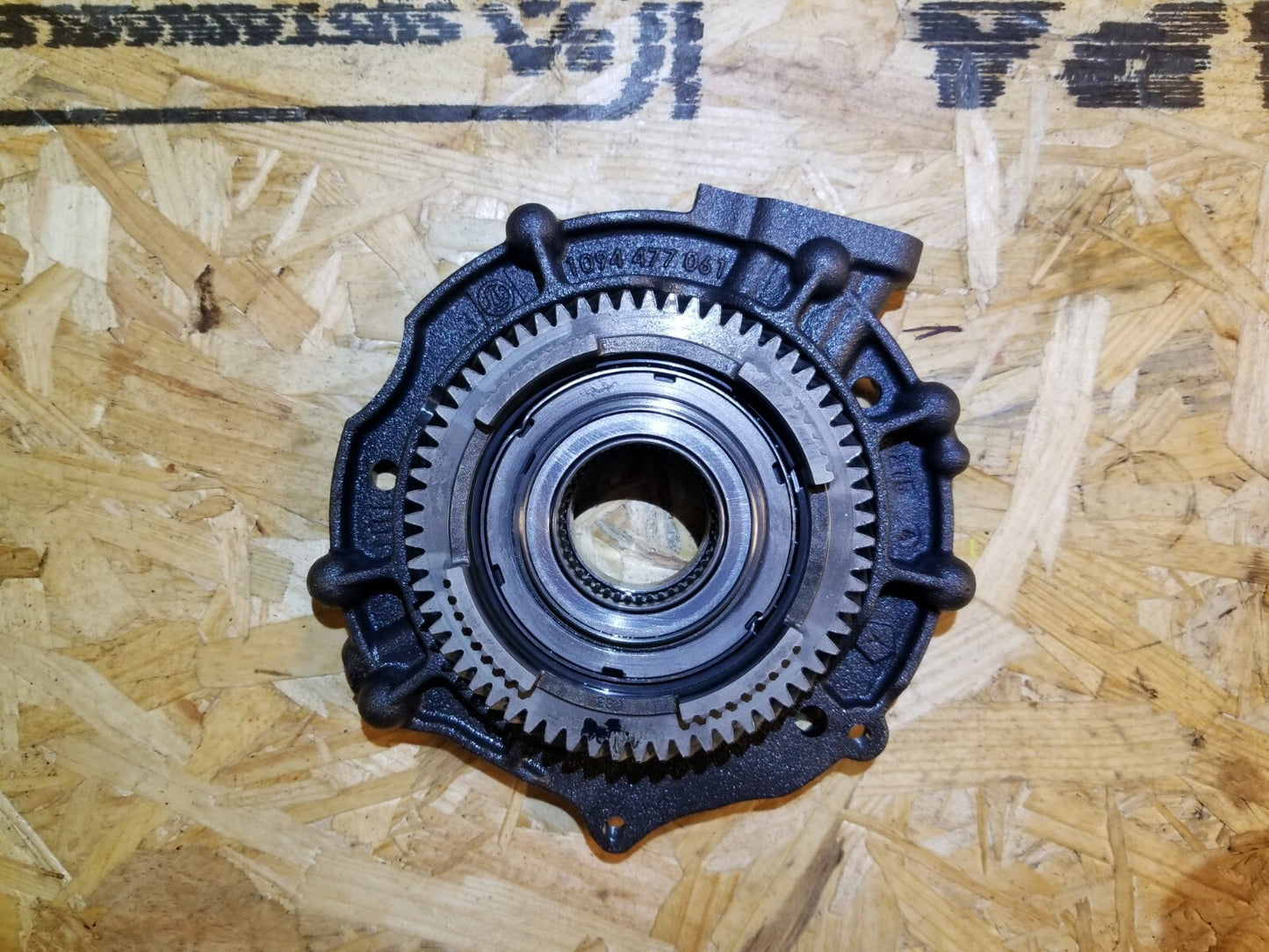 2015 Chrysler 200 Transmission Drive Transfer Gear 2.4l OEM