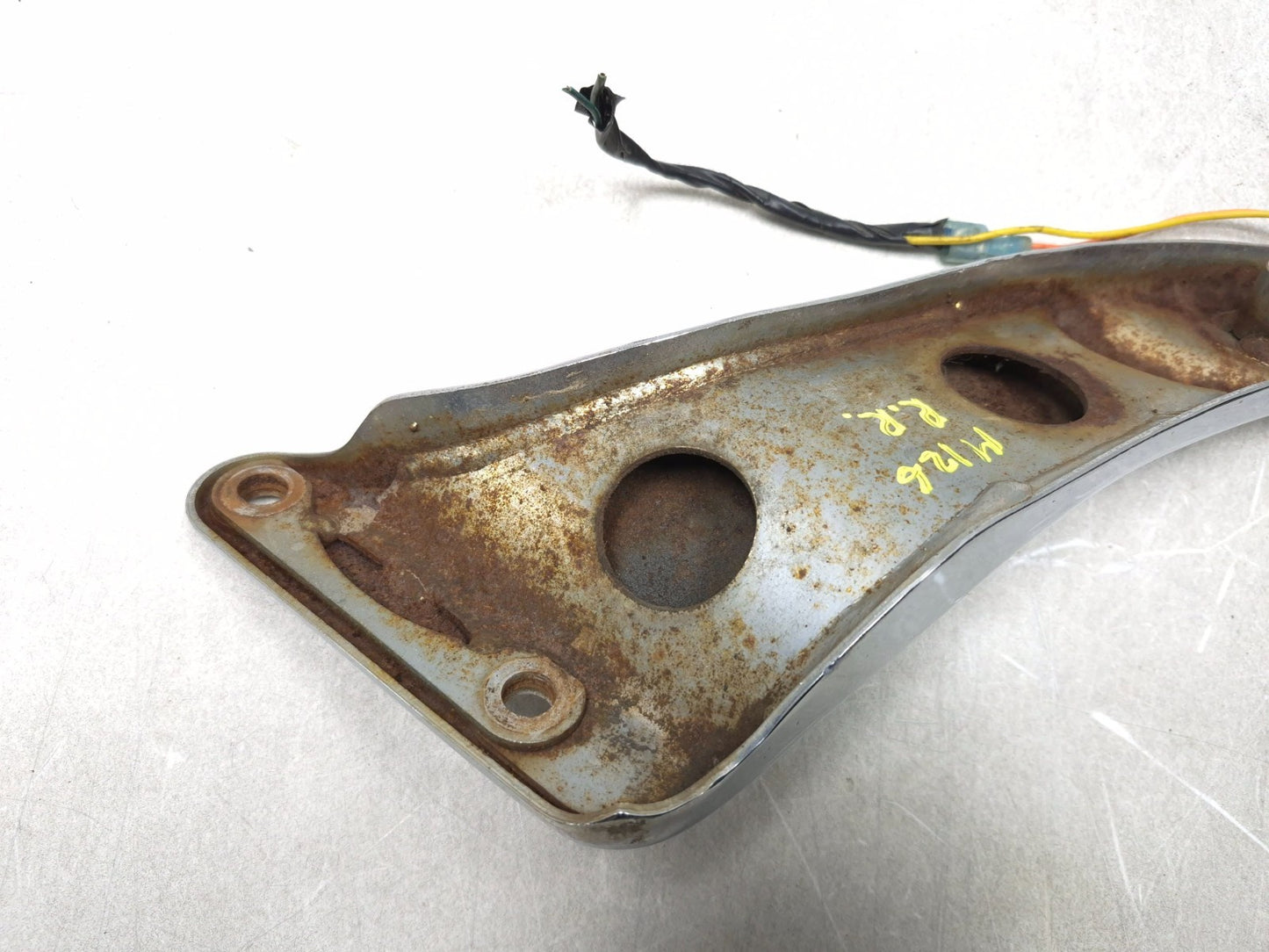 1999 Yamaha V Star Xvs650 Rear Fender Stay Grab Right W/ Turn Signal Assy OEM