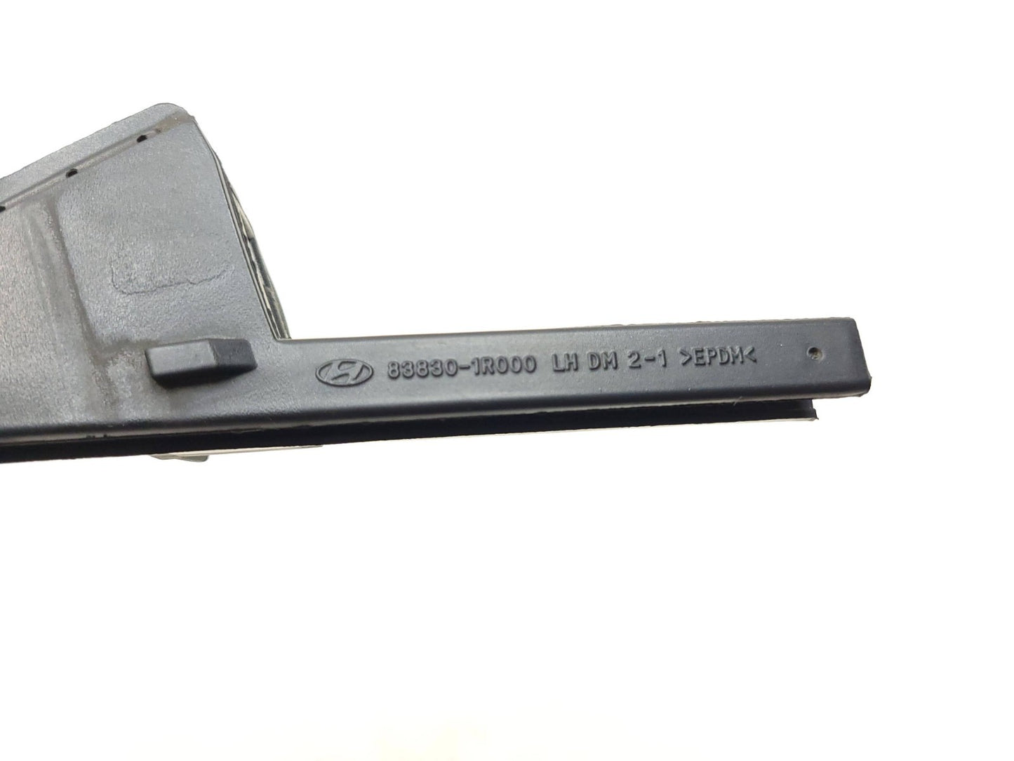 2012-2017 Hyundai Accent Sedan Lh ＆rh  Delta Molding Rear