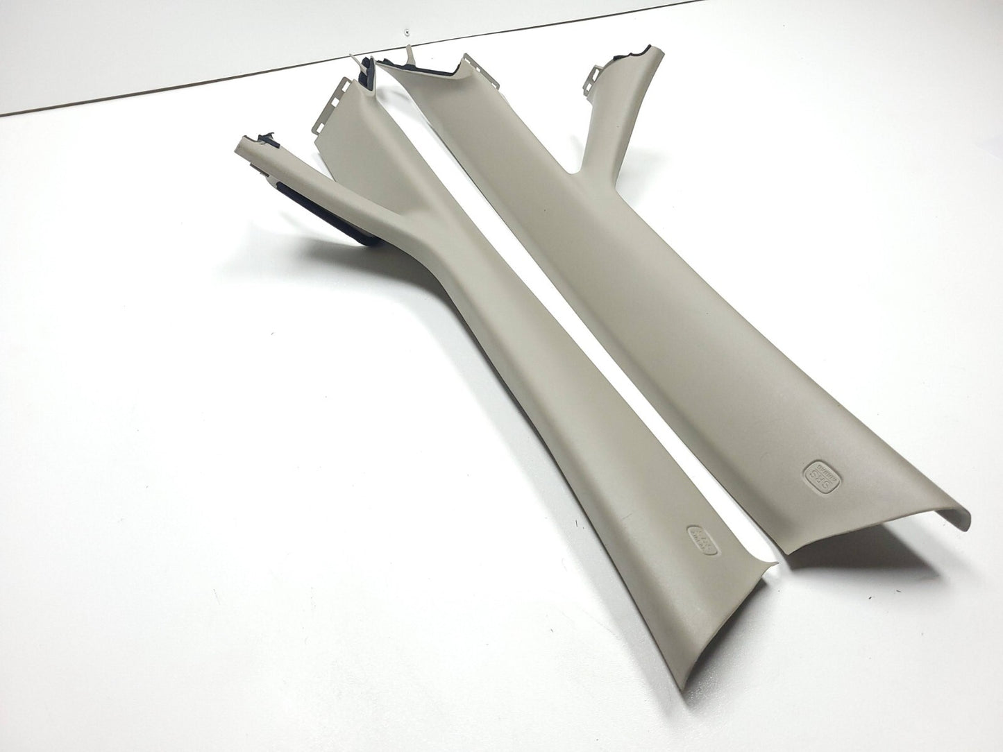 2009 Mazda Cx-7 Windshield Pillar Trim Cover 2pcs OEM
