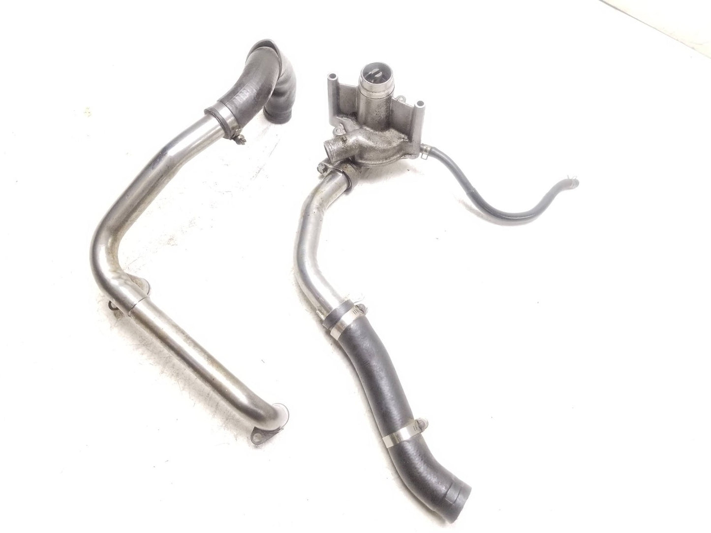 1987 Honda Cbr1000f Hurricane Coolant Water Pump Hose Pipe Tube OEM