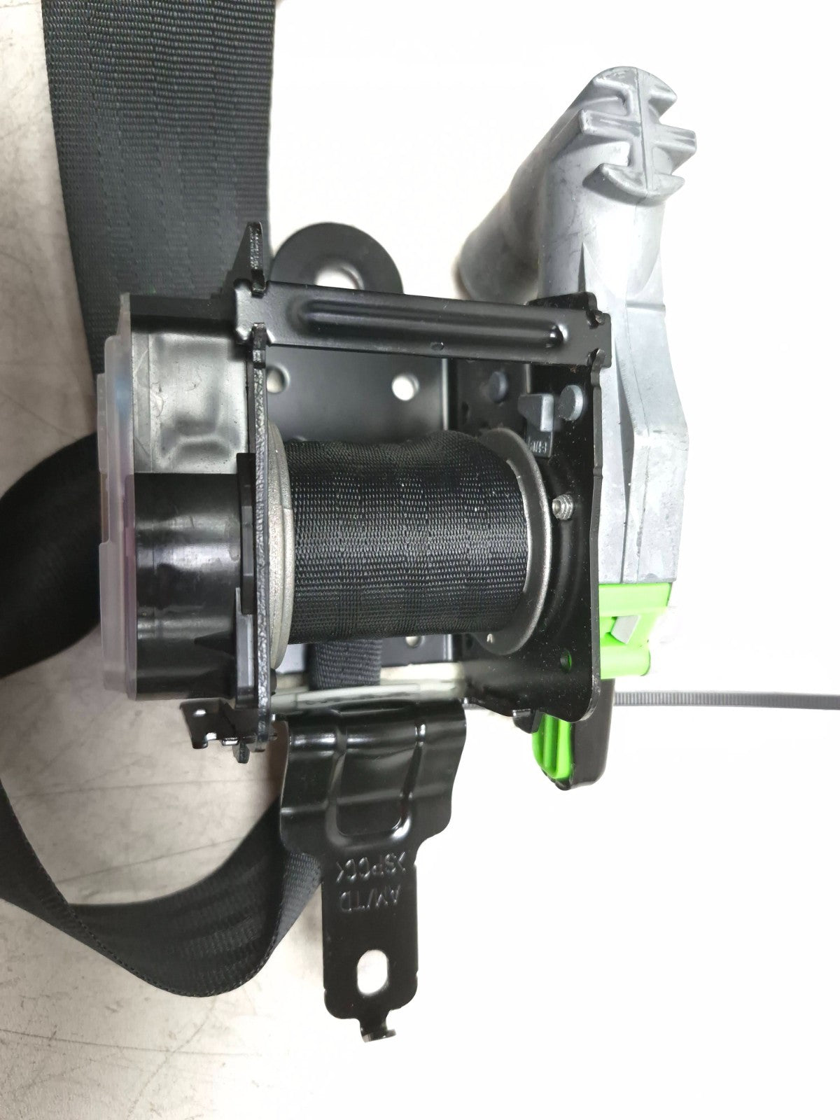 2014 Hyundai Accent Seat Belt Retractor Front And Rear 3pcs OEM