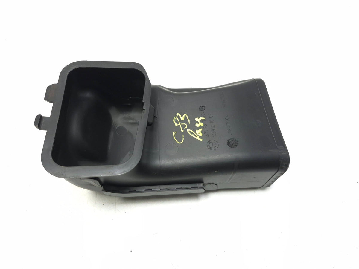 2011 BMW 750li Front Air Intake Duct Left & Right OEM
