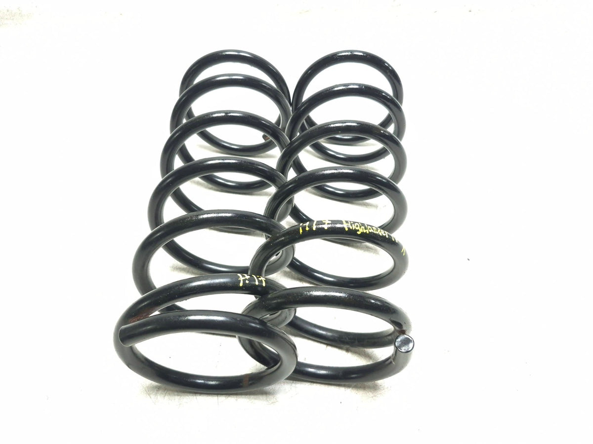 2017 Toyota Highlander Rear Coil Spring Left & Right OEM