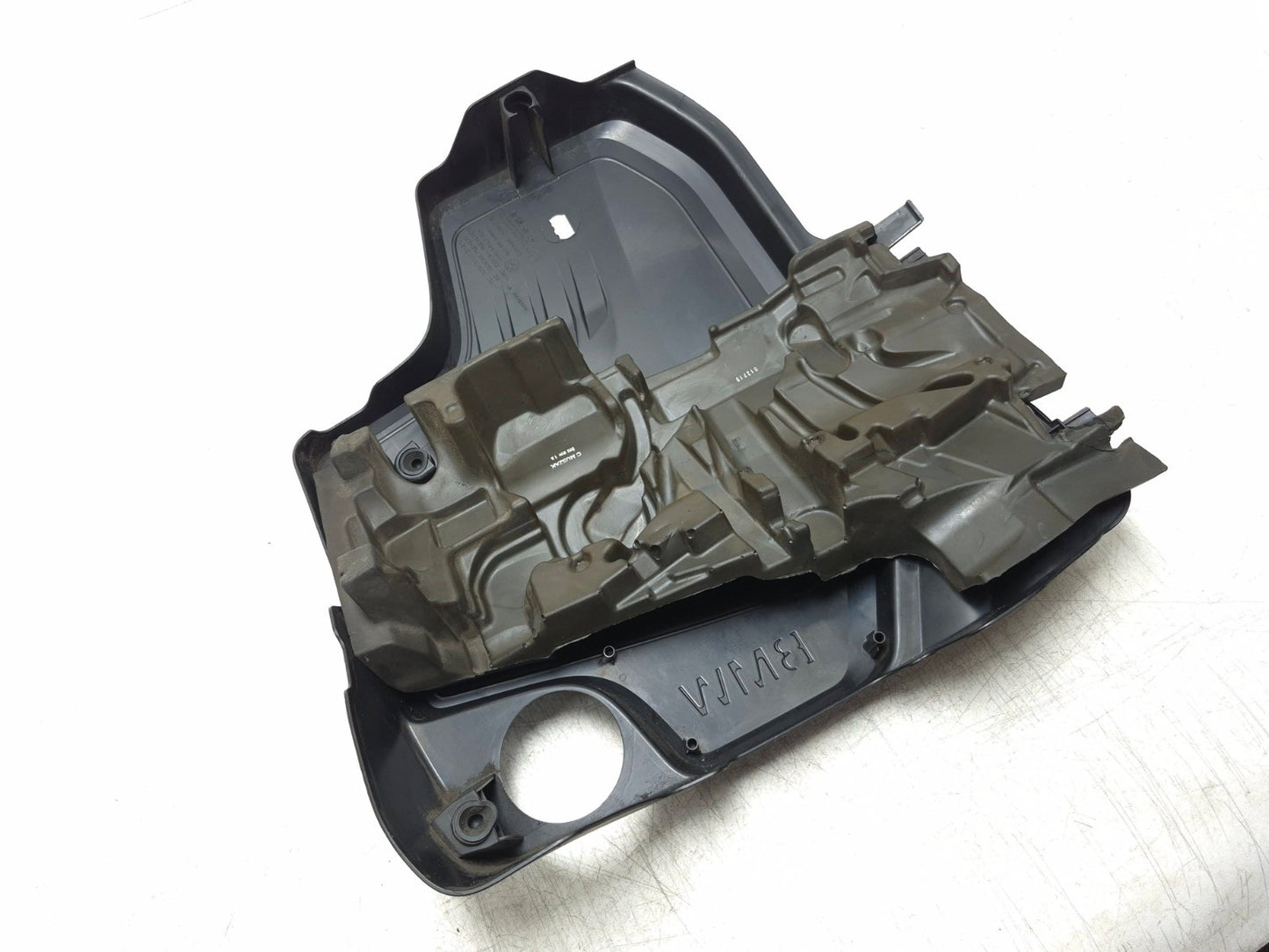 2013 BMW 328i F30 2.0l Engine Cover & Sound Absorber Panel Pair OEM